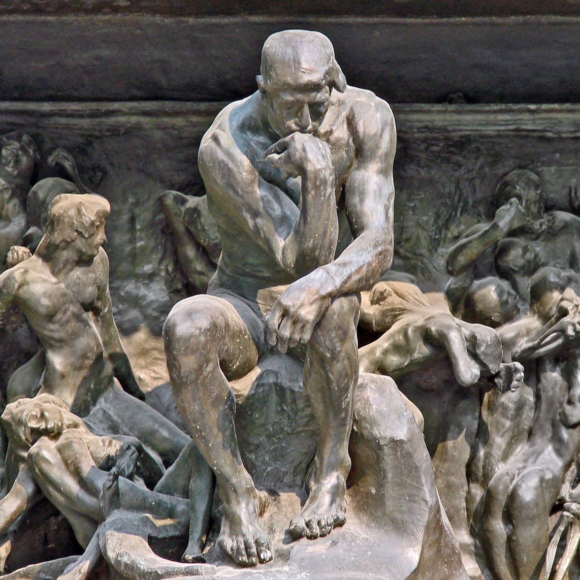 Statue: The Thinker in The Gates of Hell